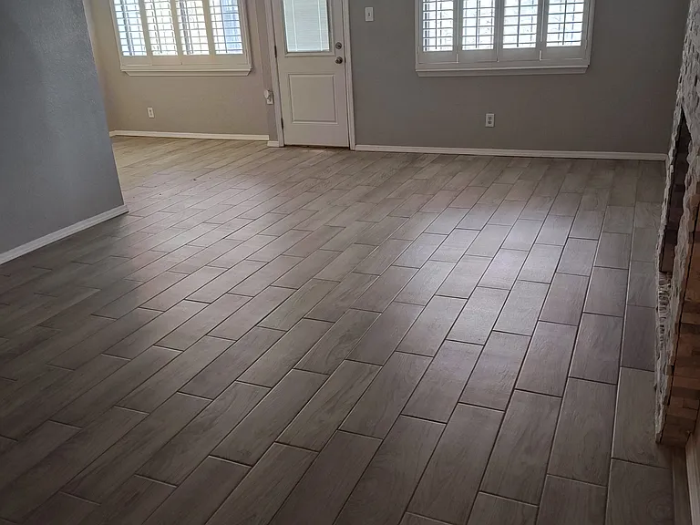 2420 Lake Michigan Dr — Photo 5