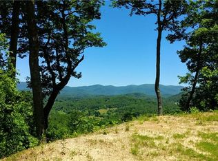 137 Sovereign Ln, Fairview, NC 28730