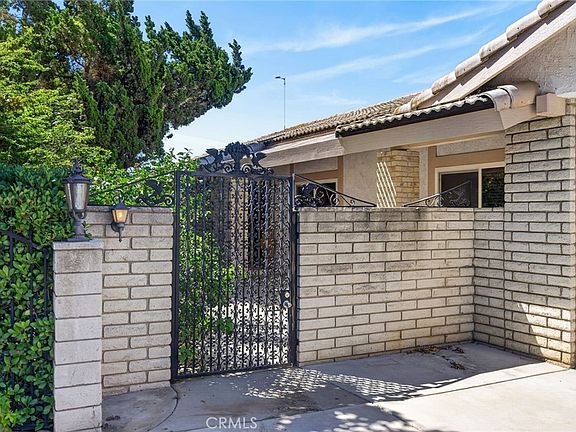 4th image of 5462 Sierra Vista Ave