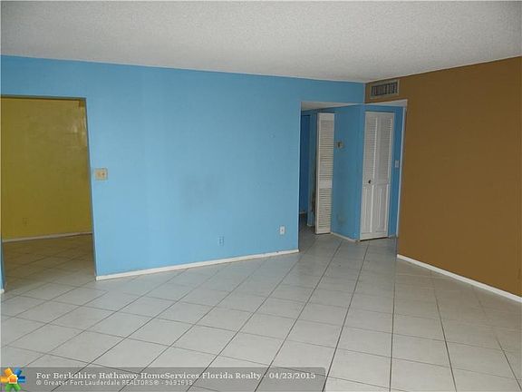 2nd image of 6190 Woodlands Blvd APT 313