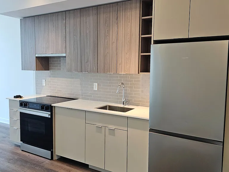 2075 Lakeshore Rd #412 — Photo 16