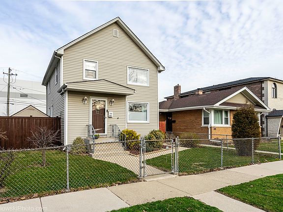 2nd image of 4117 Prairie Ave