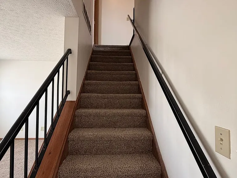 Jefferson Crossing Townhomes — Photo 31