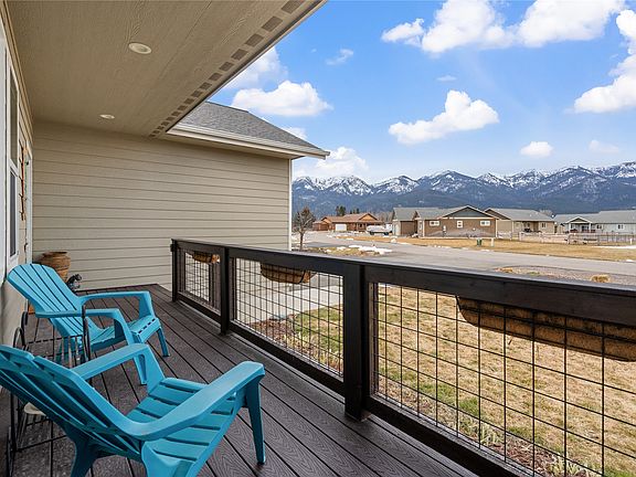 5th image of 55 Fox Den Loop