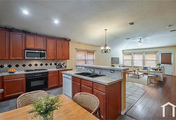 5th image of 7507 Tin Cup Dr