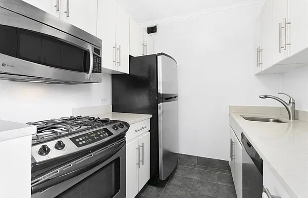 Rented by Level Group | media 3