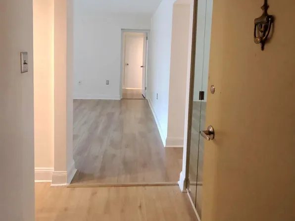 1418 Northgate Sq Unit 2C, Reston, VA 20190