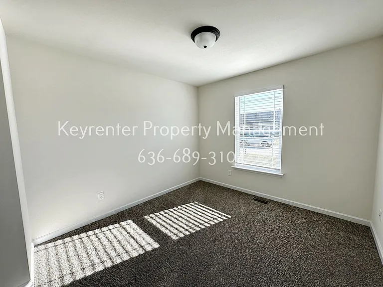 350 Hammerstone Dr — Photo 11