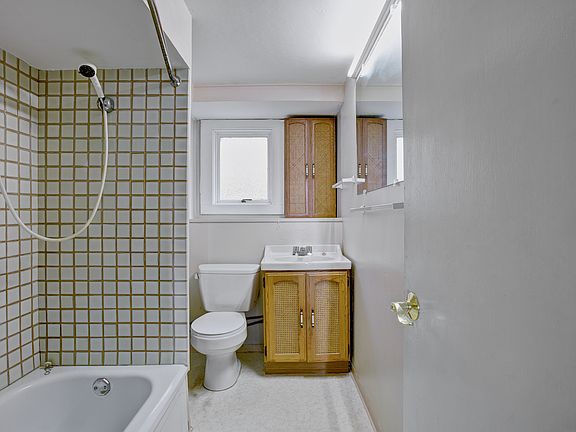 3rd image of 2063 W 37th Ave #Basement