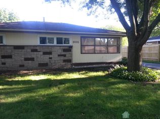 3031 Nottingham Ave, Markham, IL 60428