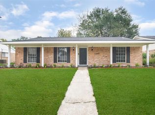 11735 N Ridgewood Cir, Houston, TX 77071