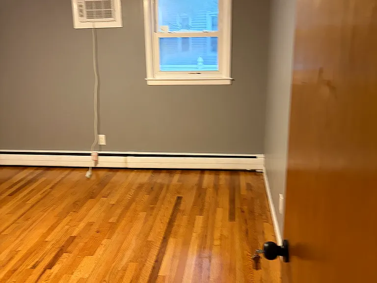 25 Valley St #2 — Photo 2