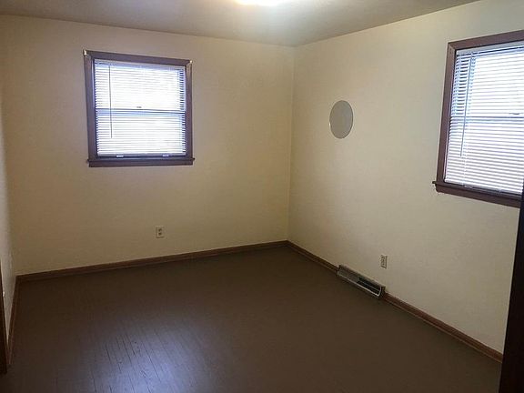 5th image of 1109 13th St S