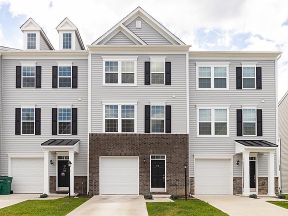 2nd image of 20 Dover Ct