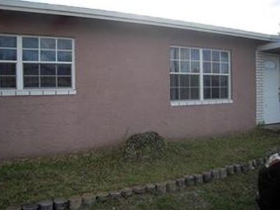 7722 SW 9th St, North Lauderdale, FL, 33068