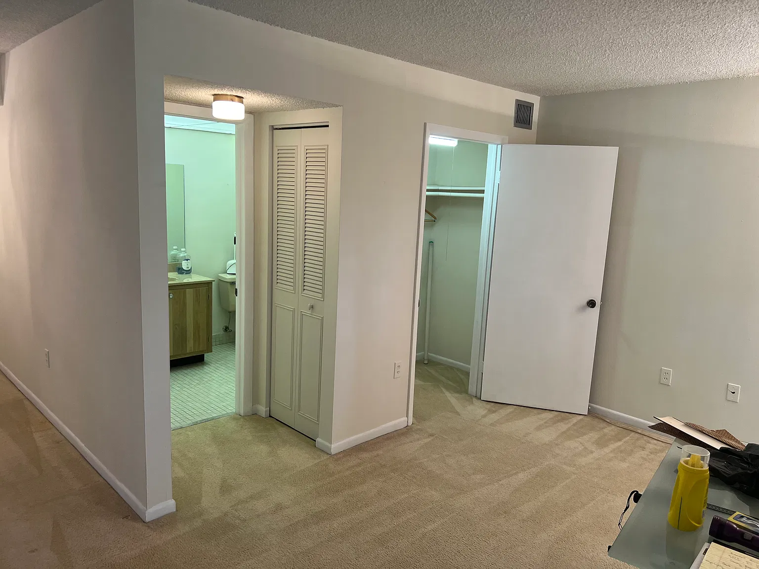 1 bed, 985 sqft, $1,750 — Photo 3