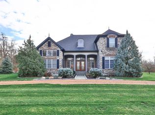 3380 Legendary Trails Dr, Cincinnati, OH 45245