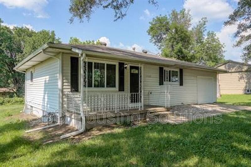 1st image of 11400 E 51st St