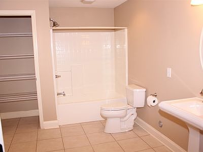 2nd image of 1009 Valley Crest Dr