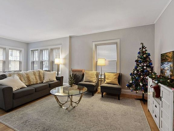 3rd image of 3138 Girard Ave S APT 1