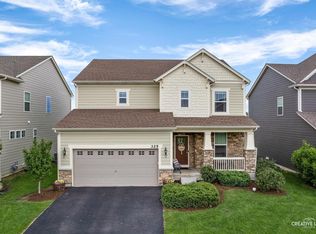 325 Kennedy Dr, Saint Charles, IL 60175