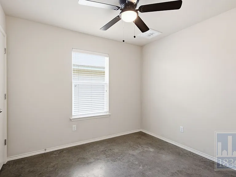 4508 Felicity Ln — Photo 15