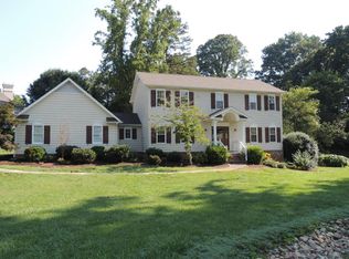 7409 Sherwood Dr, Knoxville, TN 37919