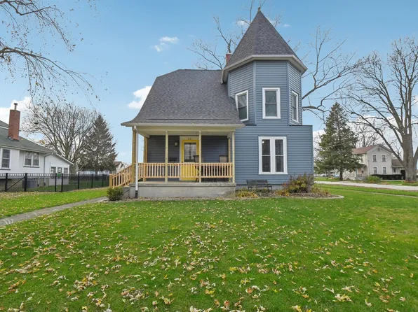 321 Castle St, Sandwich, IL 60548