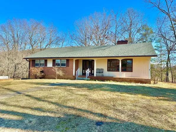 1029 Cliftwood Cir, Clifton Forge, VA 24422