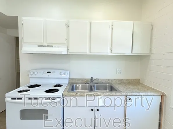 2411 S 6th Ave, Tucson, AZ