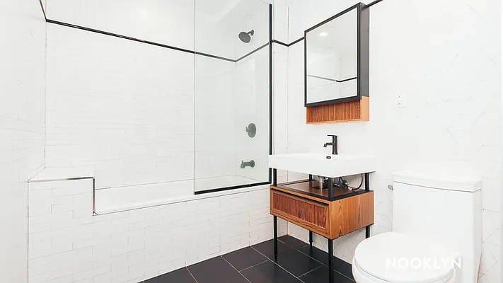 Rented by Nooklyn NYC LLC | media 109