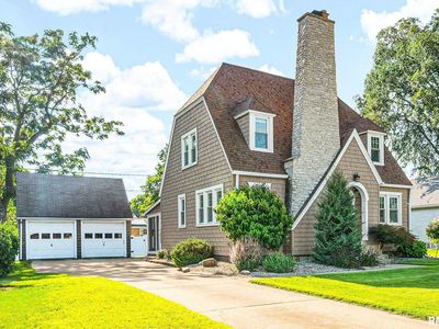 1505 N 8th St, Pekin, IL, 61554
