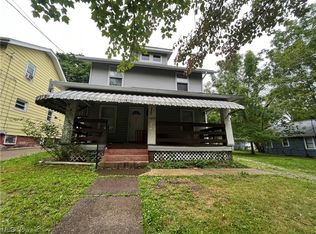 1099 Murray Ave, Akron, OH 44310