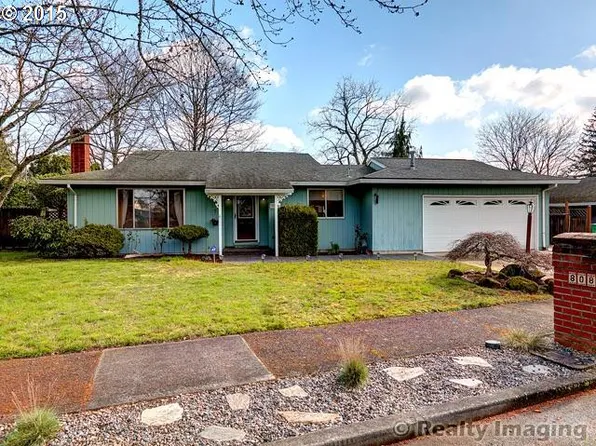 808 SE 156th Pl, Portland, OR 97233