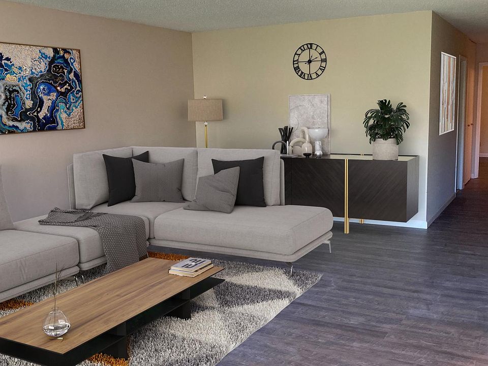 1st image of 321 Bellevue Way SE APT 304