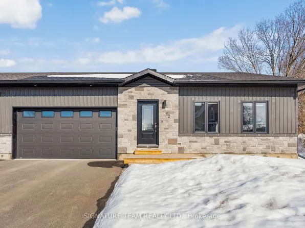 12 Simpson St, Whitewater Region, ON K0J 1K0
