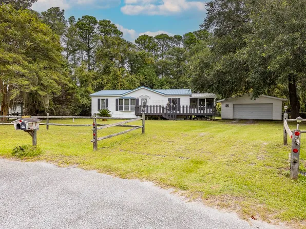 131 Charity Cir, Brunswick, GA 31525