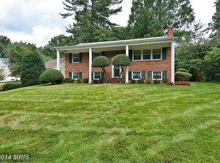 7510 Ramblewood Ct, Annandale, VA 22003