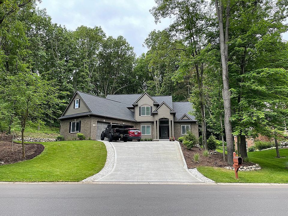 1st image of 8308 Alta Vista Dr