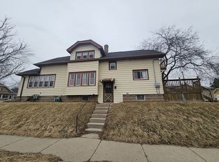5726 W Mineral St #100, Milwaukee, WI 53214