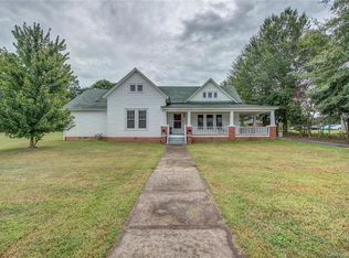 104 Stockton St, LATTIMORE, NC --