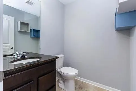 951 Barclay Cir — Photo 3