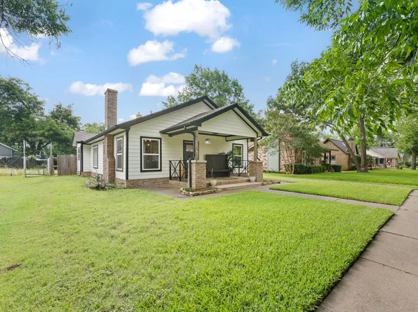 111 Bellevue Dr, Cleburne, TX 76033