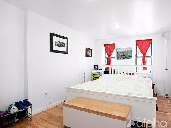 5th image of 161 E 107th St #1A