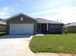 471 Sara Ave, Mary Esther, FL 32569