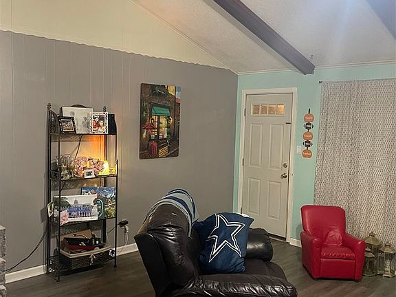 2nd image of 3810 Bamboo St
