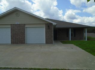 20895 Hartsburg Ln #B, Saint Robert, MO 65584