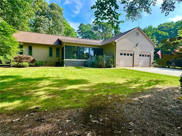 1827 Beckner Rd, Lexington, NC 27292