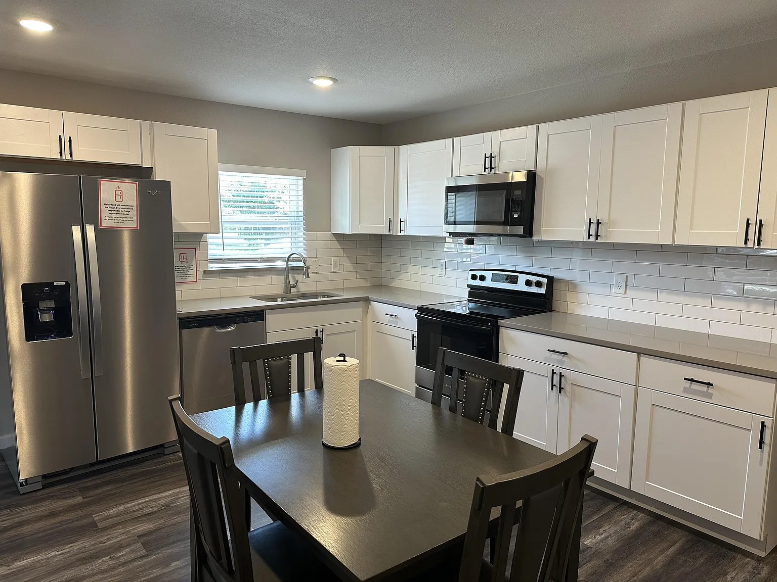 4 bed, 6.0 bath, 2496 sqft, $905 — Photo 4