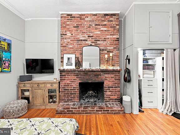 2nd image of 265 S 9th St APT 1M